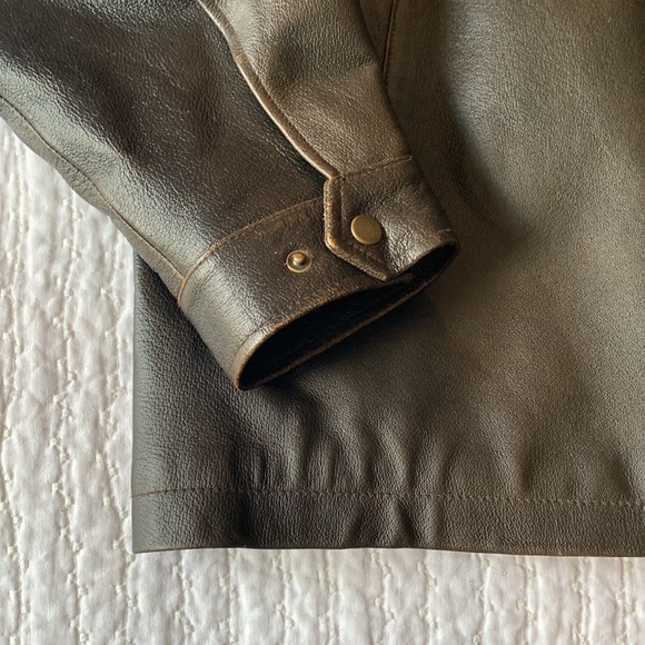 ** RARE FIND **. Winchester Firearms leather jacket. True collector's item.  2XL - Picture 3 of 5